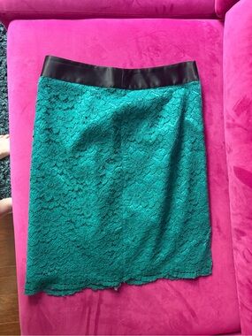 Banana Republic Teal Lace Pencil Skirt with Black Waistband